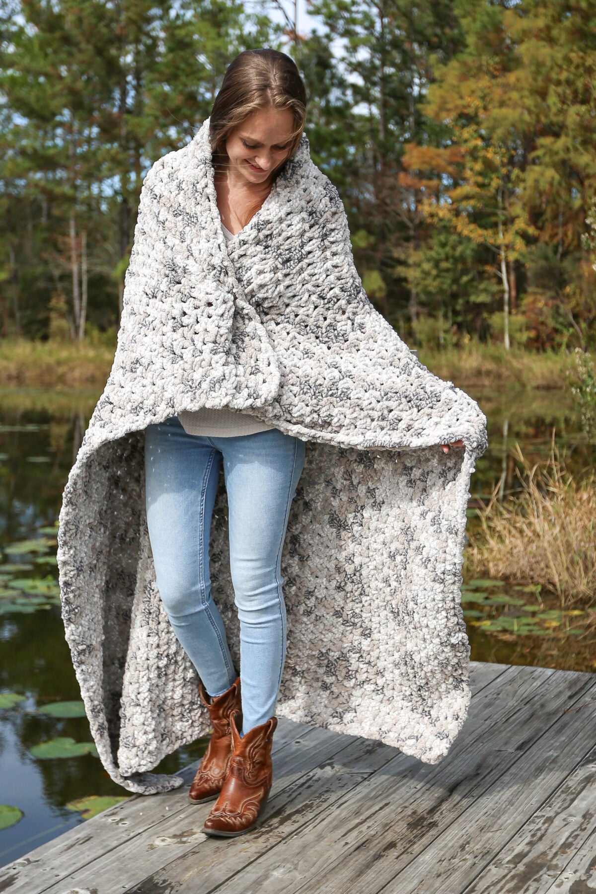 Free Quick ONE Day Crochet Blanket Pattern Easy for Beginners - Life + Yarn