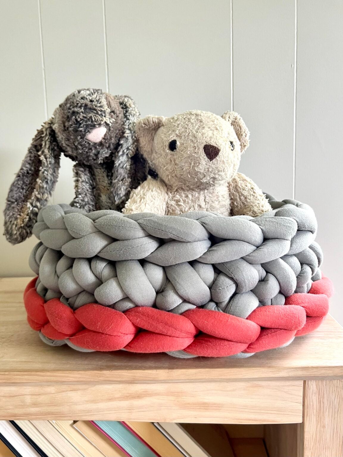 Free Chunky Single Crochet Basket Pattern and Tutorial + Video Tutorial ...