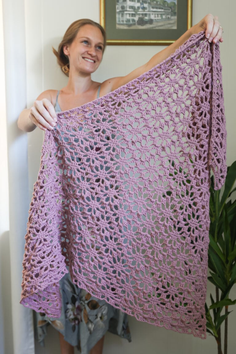 Stunning FREE Crochet Lace Shawl Pattern – Beautiful Wrap