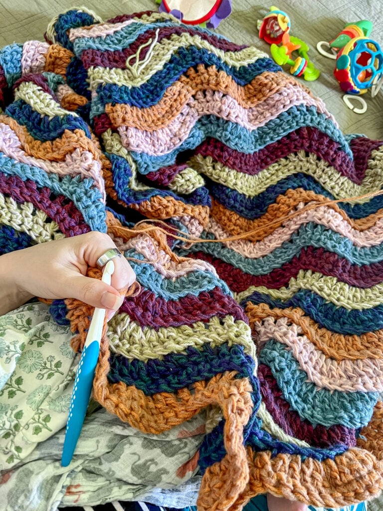 Chunky scrap yarn blanket
