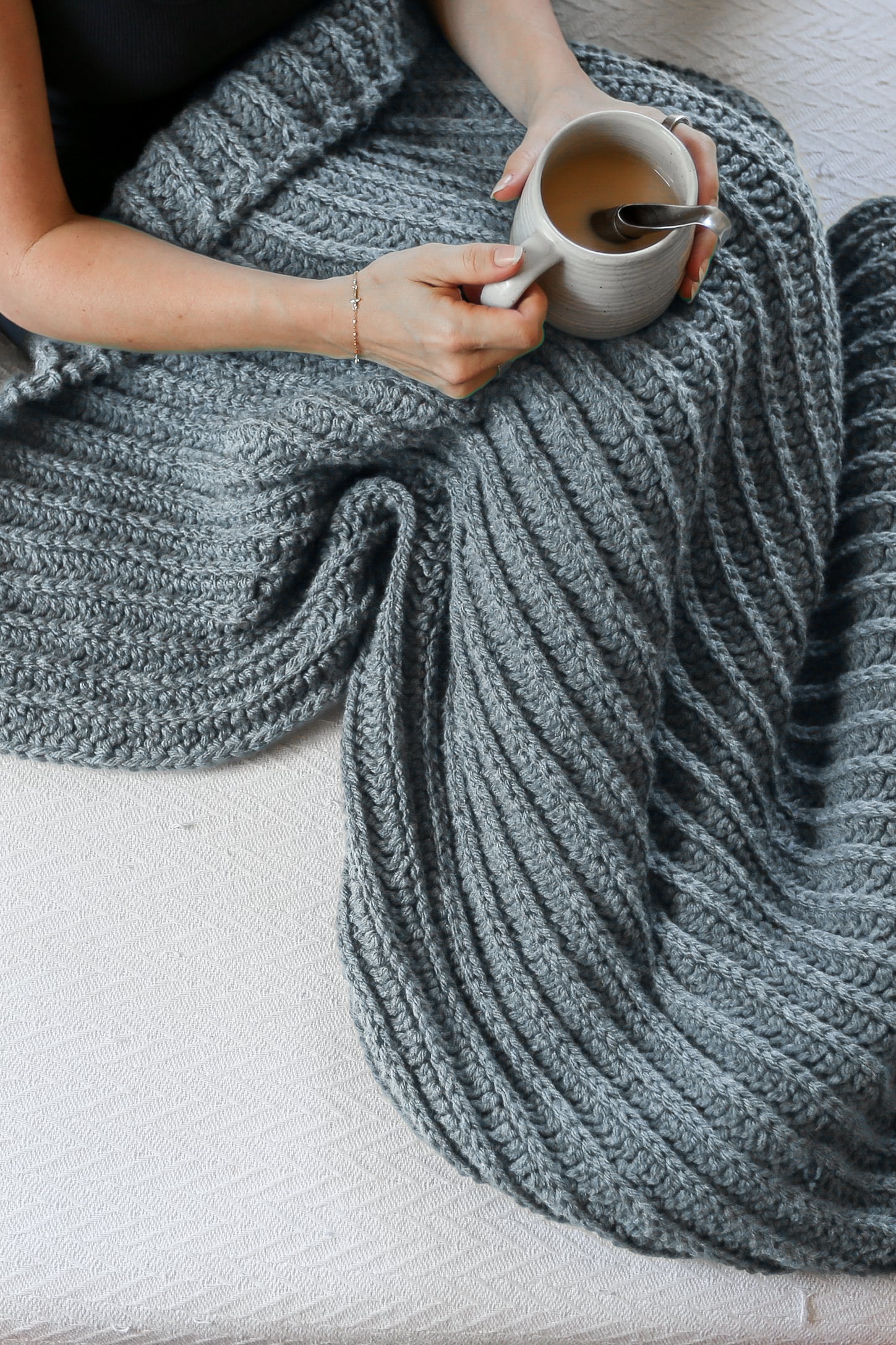Easy Crochet Pattern: Simple Crochet Blanket for Beginners