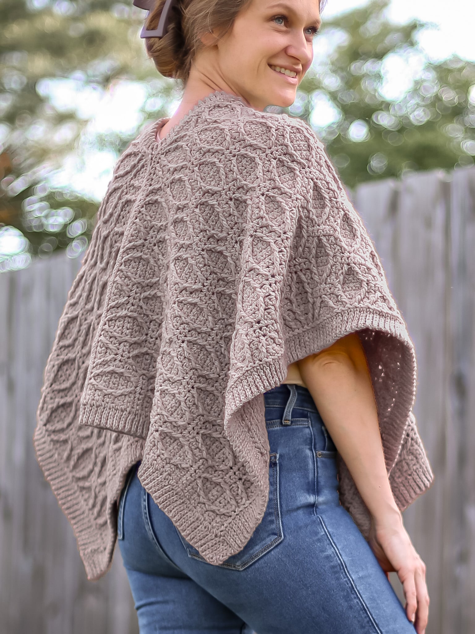 easy crochet poncho pattern
