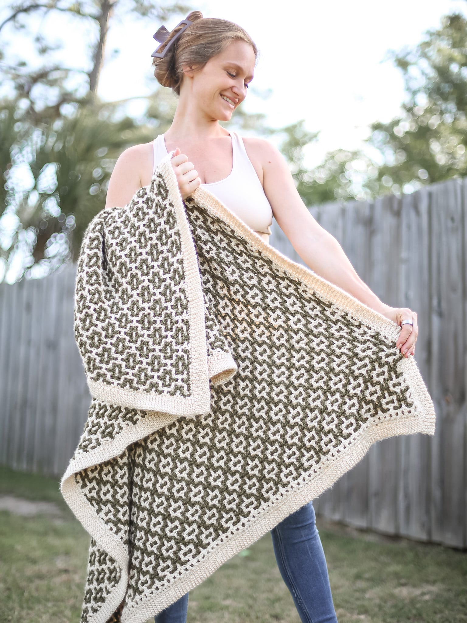 Gorgeous Double Sided Reversible Interlocking Crochet Blanket Pattern
